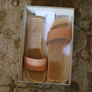 Ancient Greek Sandals, New With Tags, Size 41, Leather and Wood, style:Clog Wave